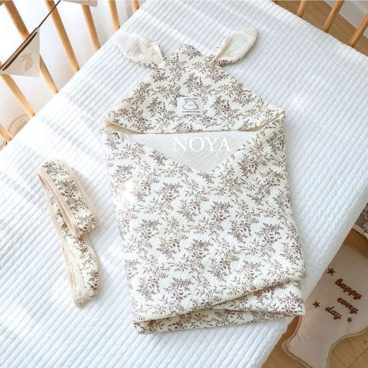 13 Swaddle - Vintage Floral